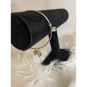 Women's Christian Bangle Silver Bracelet Faith Truth Believe